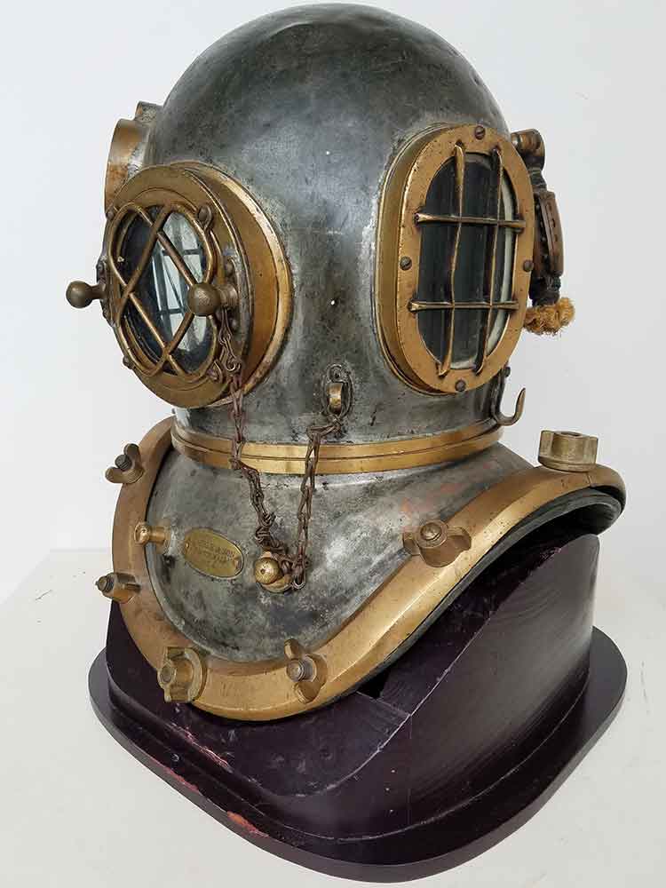 Early Morse Commercial Dive Helmet Ca 1905 | Land and Sea Collection