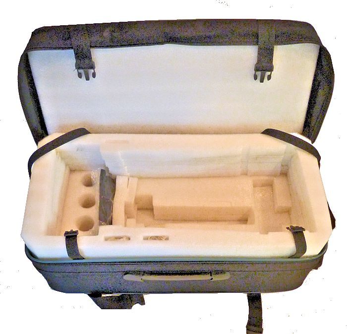 Open carrying case image