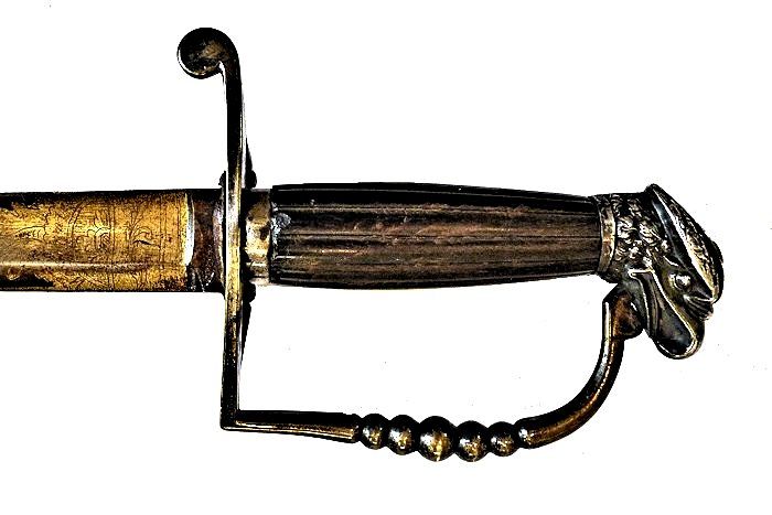 Obverse spadroon's hilt showing Brown horn grip image