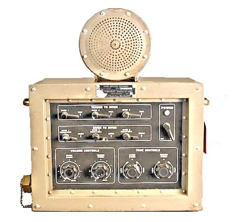 Three diver radio communication box image