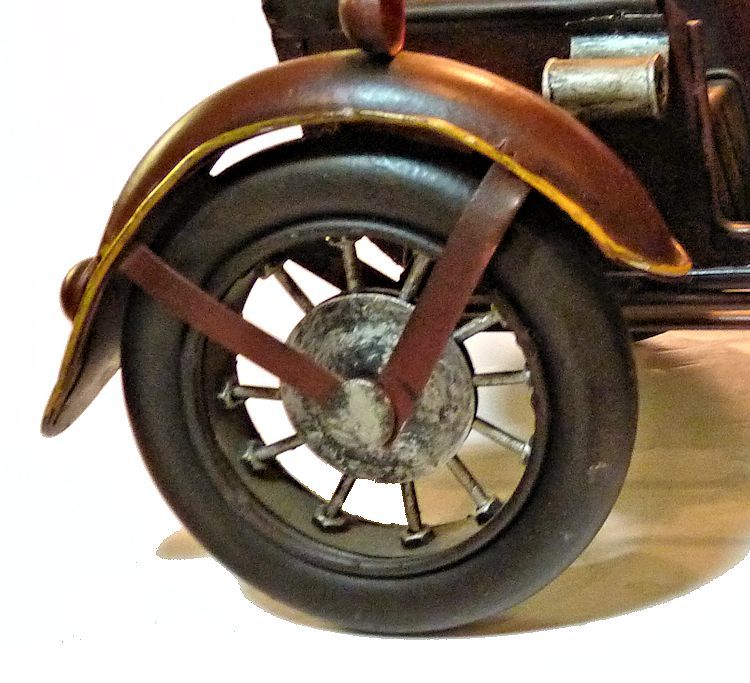 Close up of sidecar wheel image
